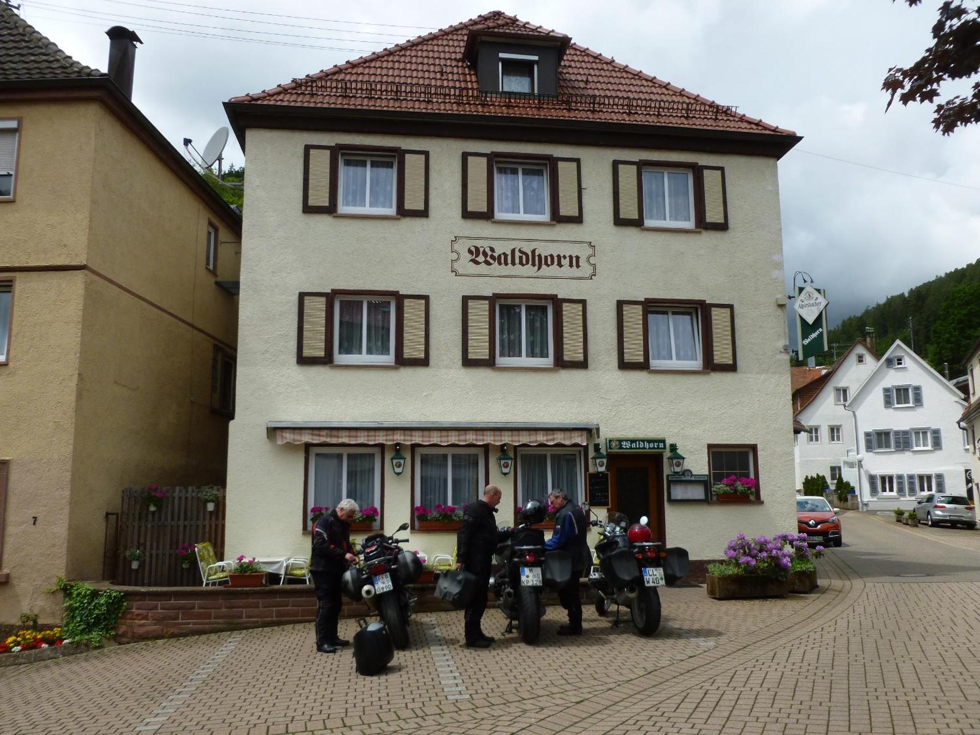 Gasthaus Waldhorn 바트타이나흐자벨슈타인 외부 사진
