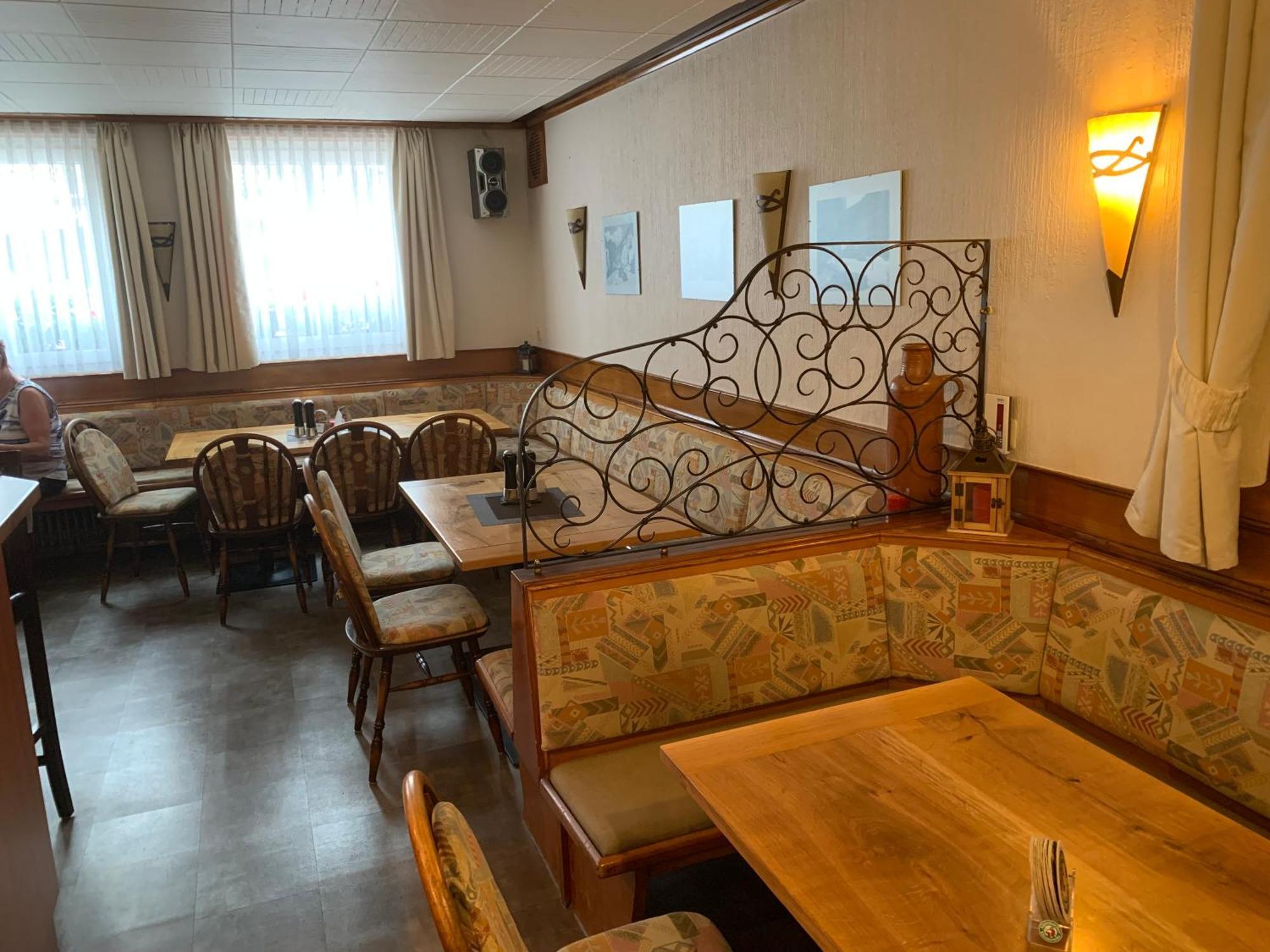 Gasthaus Waldhorn 바트타이나흐자벨슈타인 외부 사진